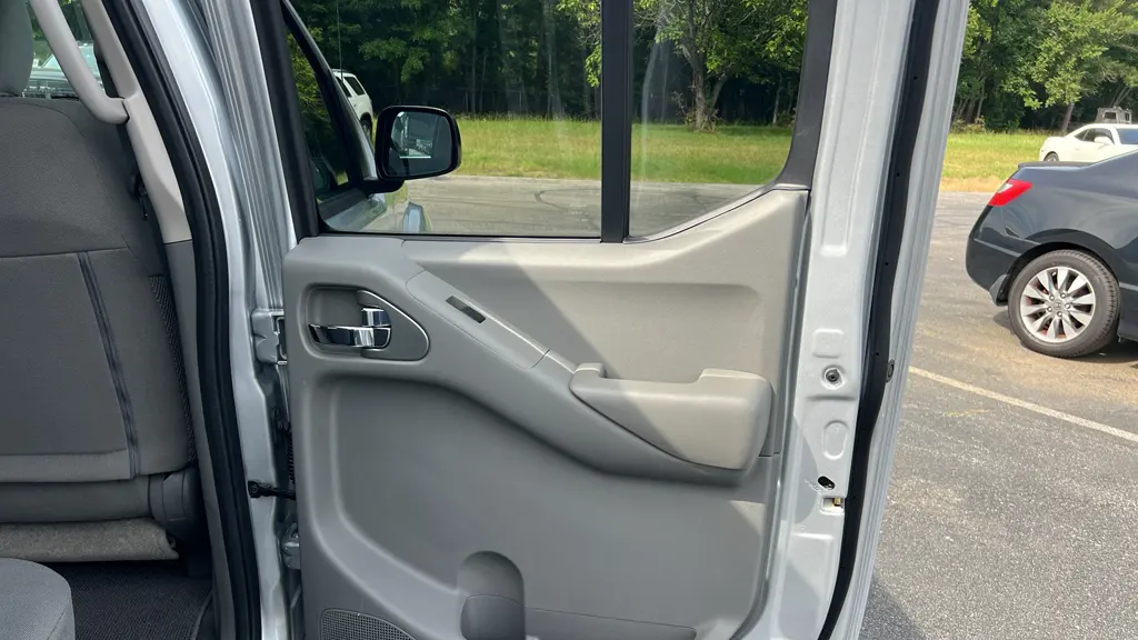2021 Nissan Frontier S