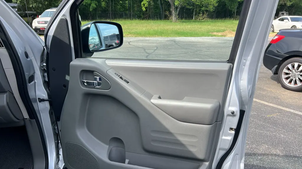 2021 Nissan Frontier S