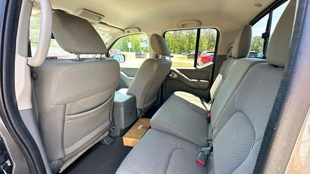 2021 Nissan Frontier S