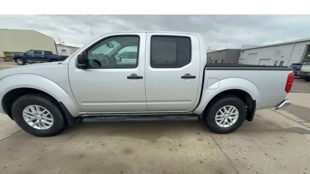 2021 Nissan Frontier S