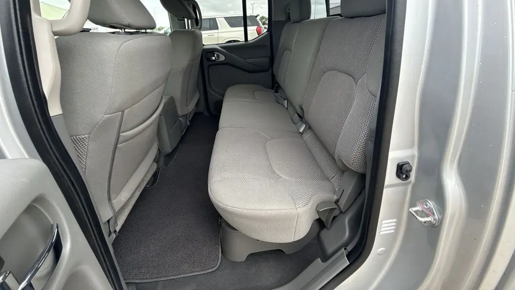 2021 Nissan Frontier S