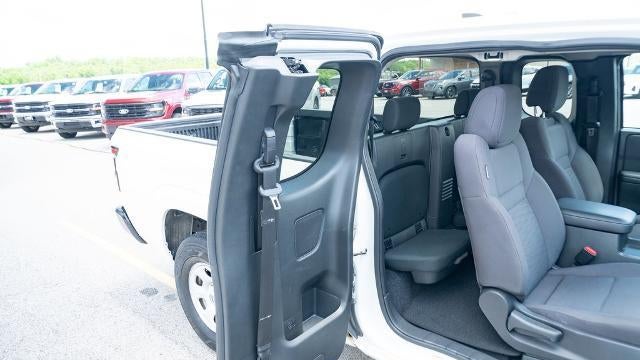 2023 Nissan Frontier S