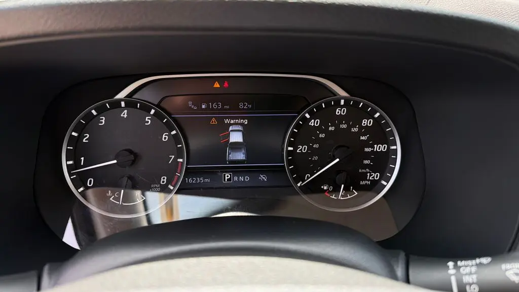 2024 Nissan Frontier SV