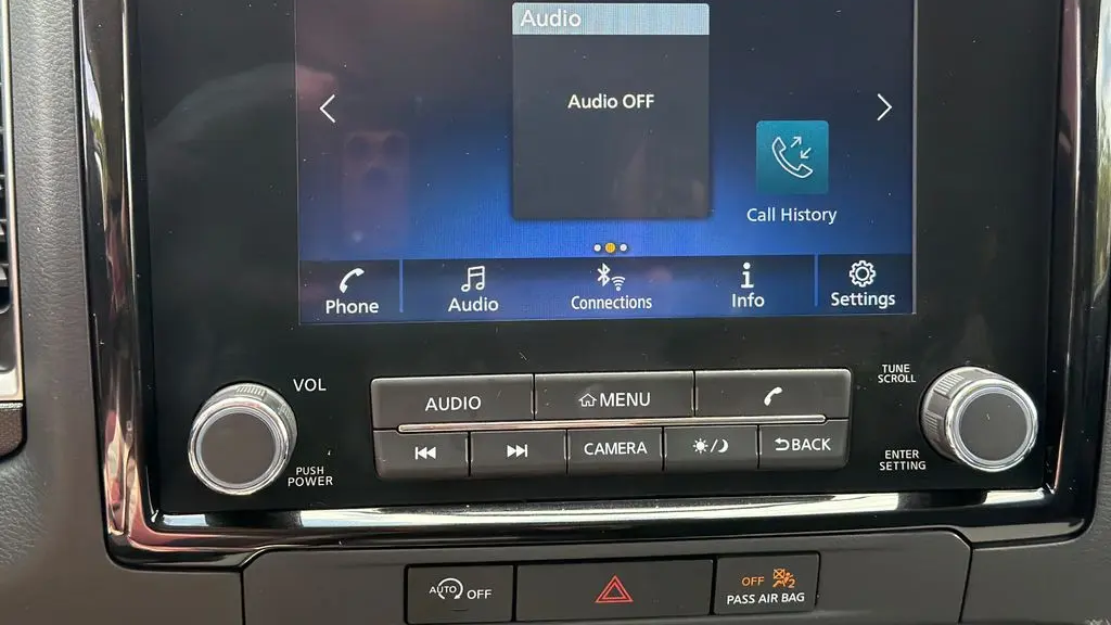2024 Nissan Frontier SV