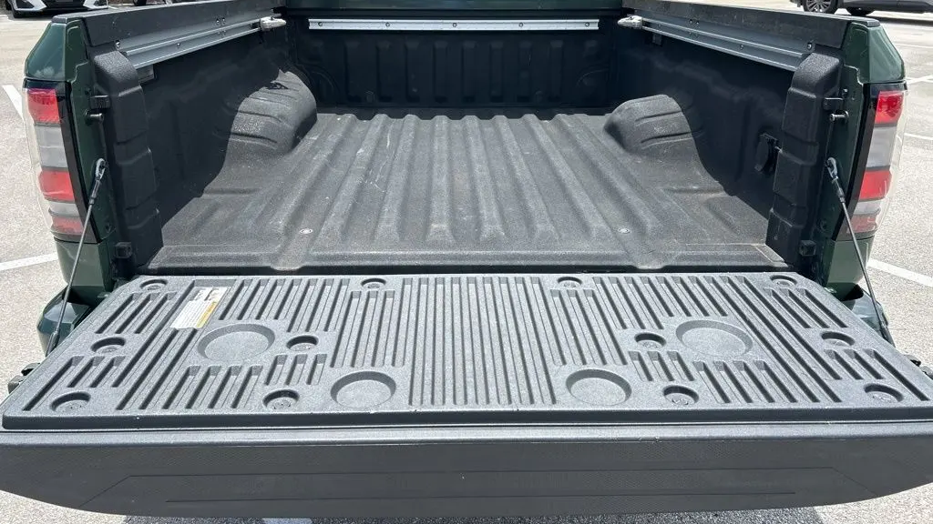 2024 Nissan Frontier S