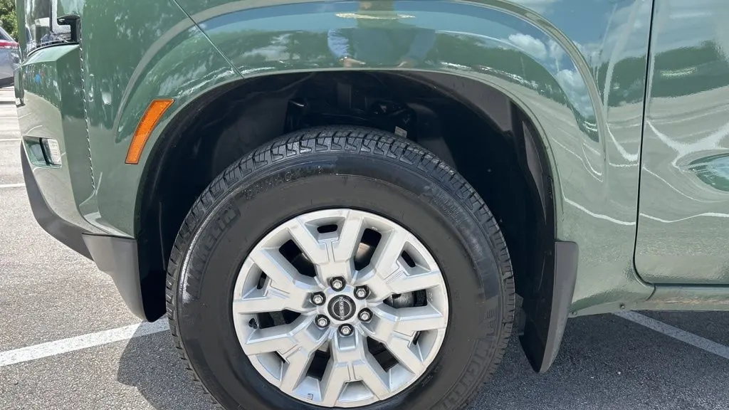 2024 Nissan Frontier S