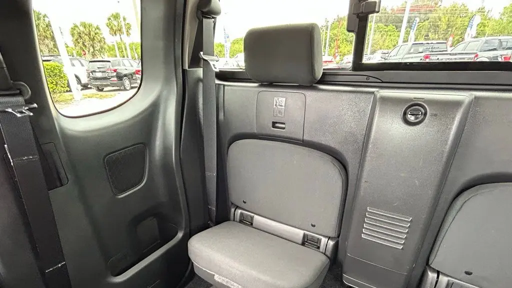 2024 Nissan Frontier S