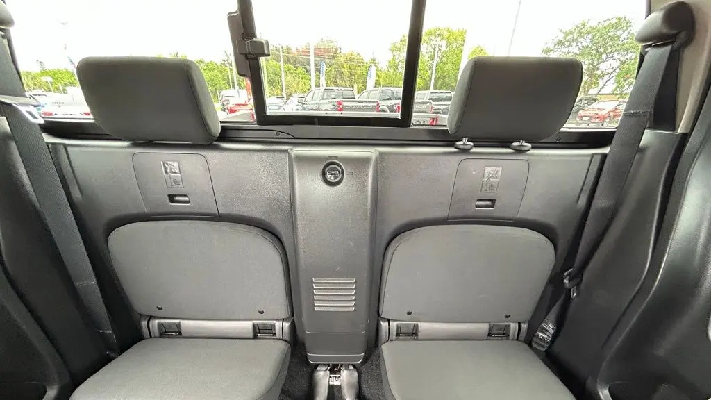 2024 Nissan Frontier S