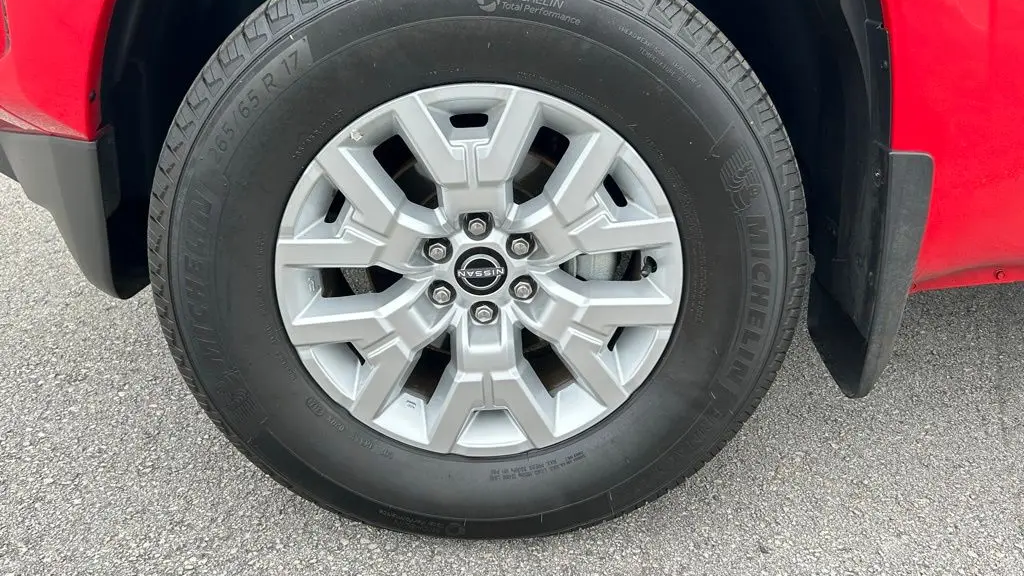 2024 Nissan Frontier S