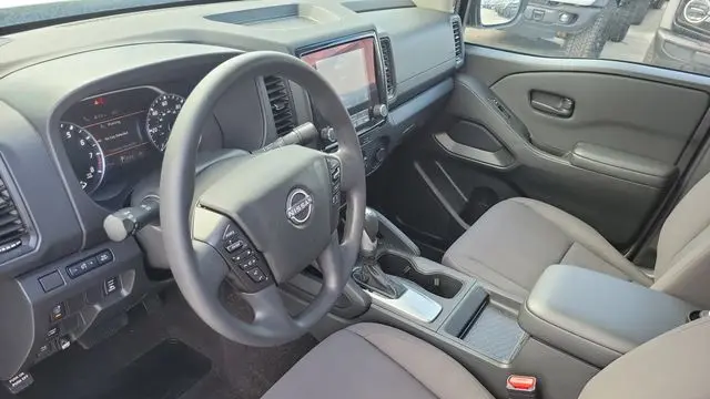 2024 Nissan Frontier S