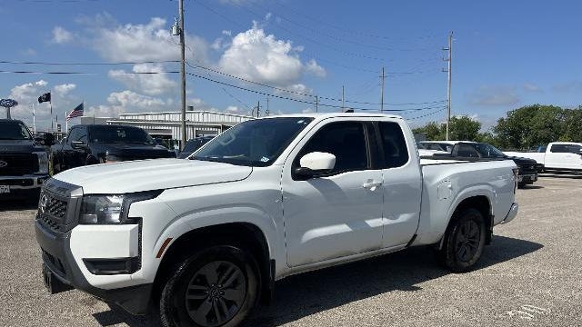 2025 Nissan Frontier S