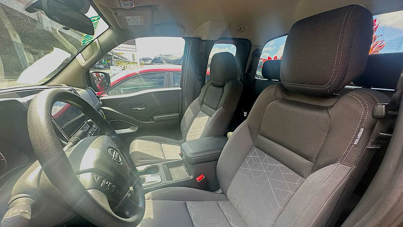 2025 Nissan Frontier S