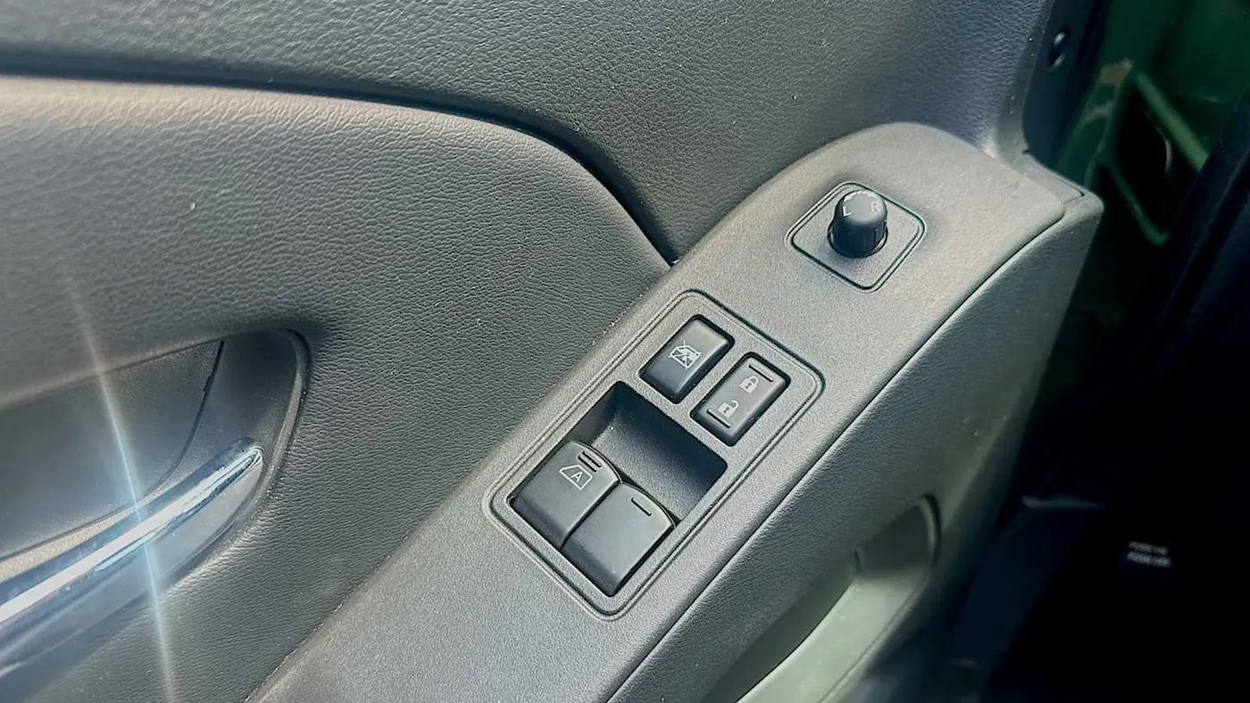 2025 Nissan Frontier S