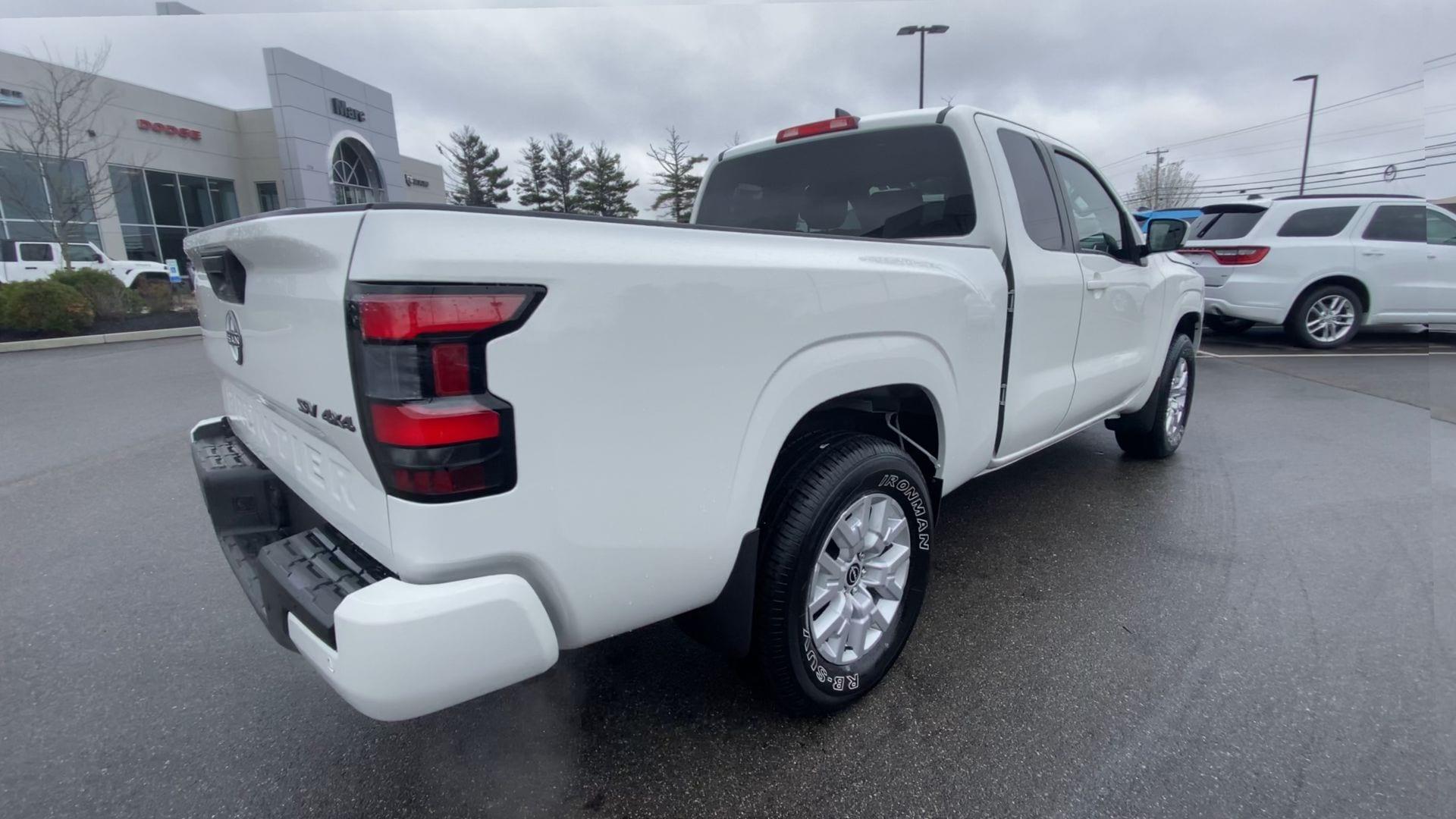 2023 Nissan Frontier SV