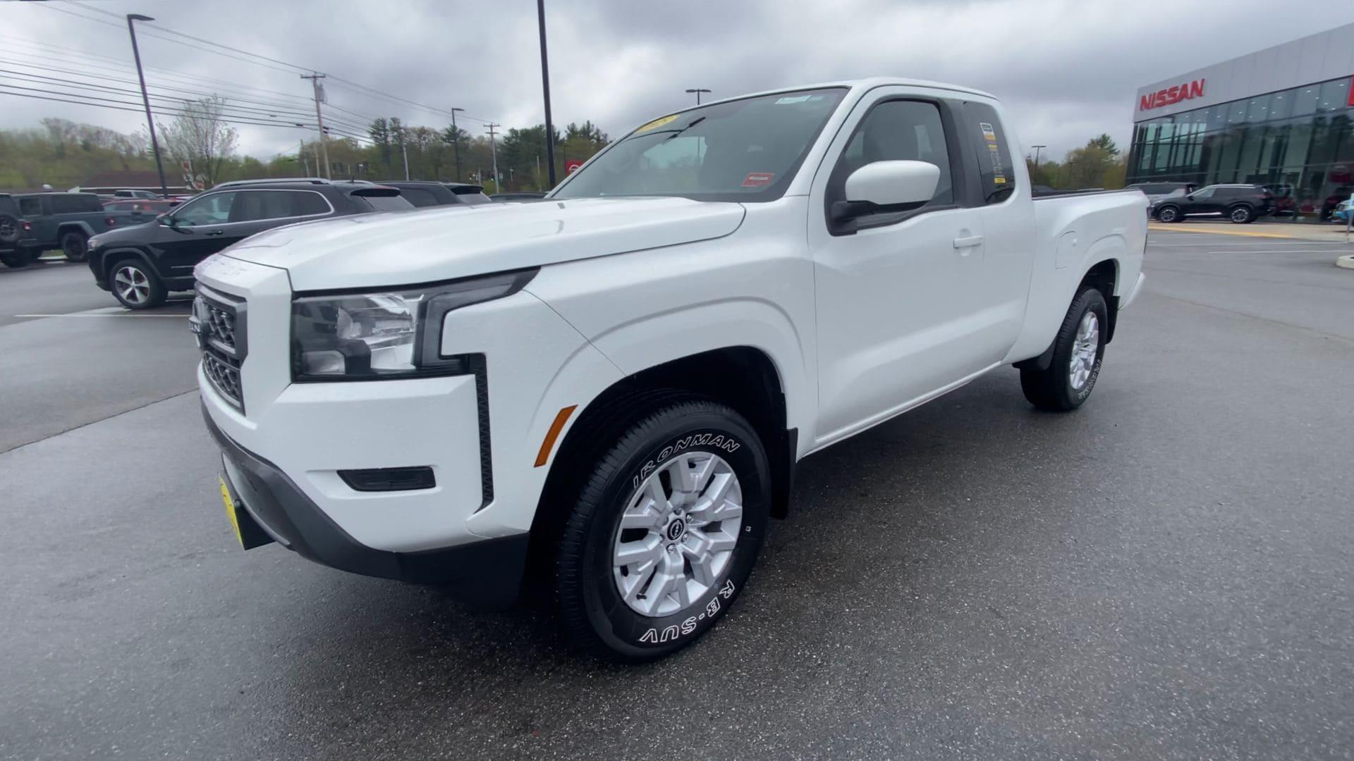 2023 Nissan Frontier SV