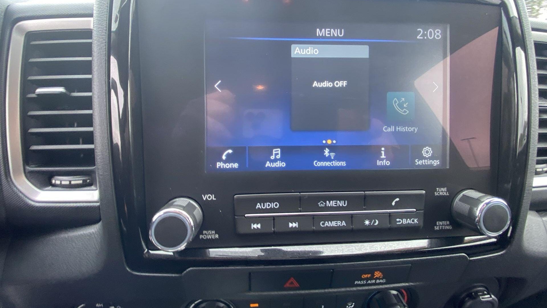 2023 Nissan Frontier SV