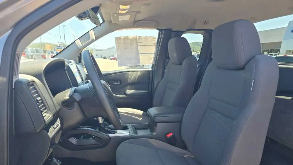 2022 Nissan Frontier S