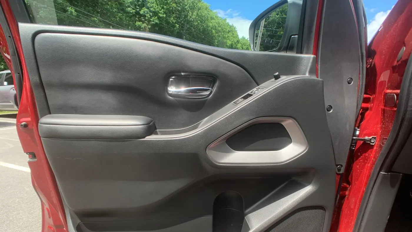 2025 Nissan Frontier S