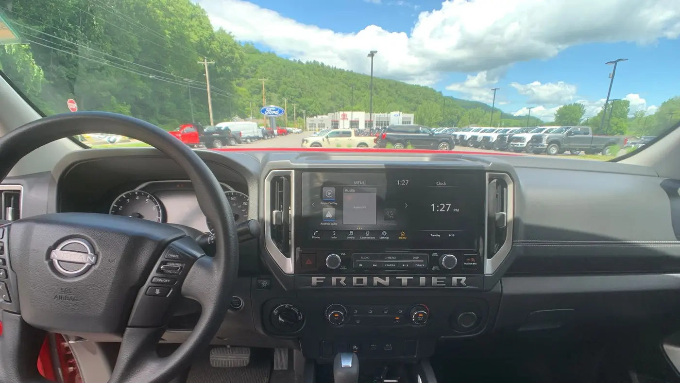 2025 Nissan Frontier S