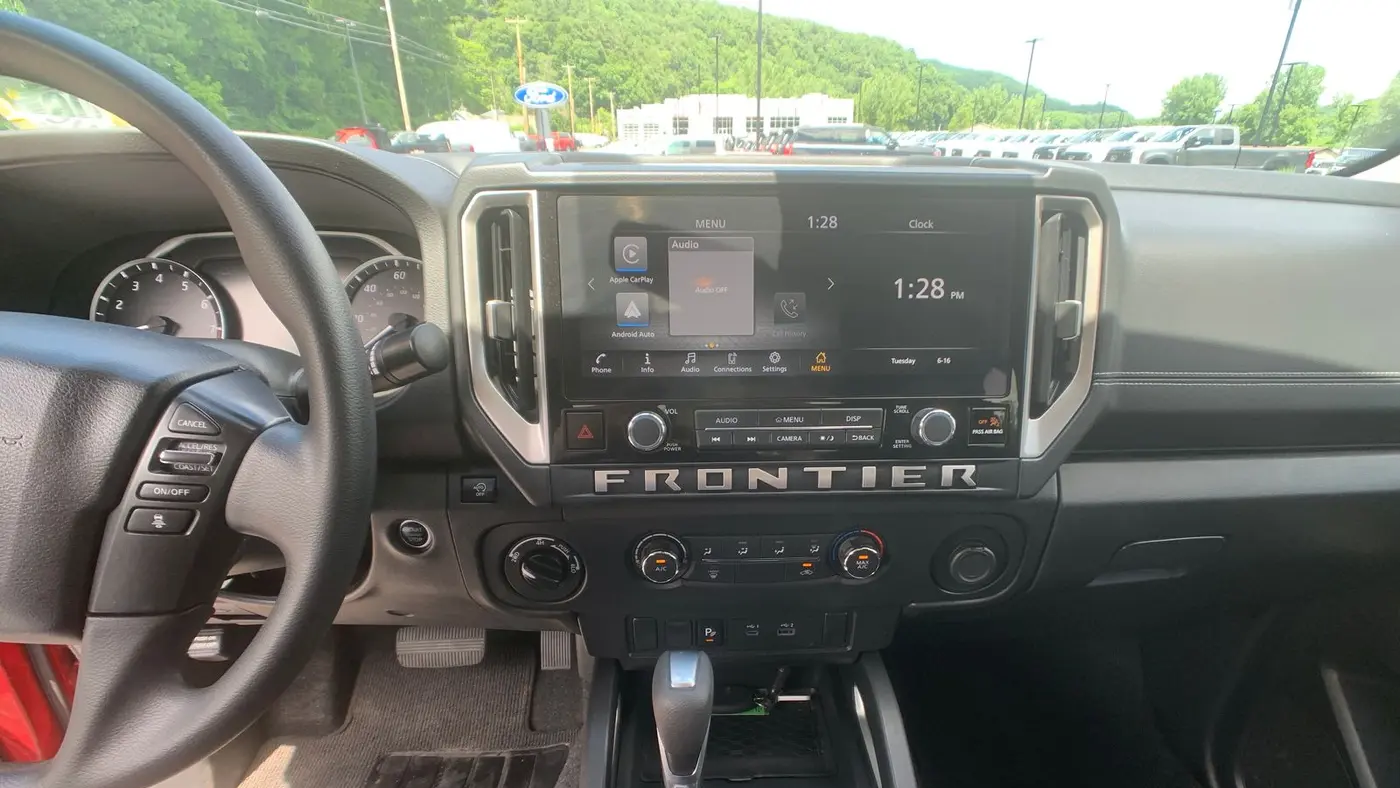 2025 Nissan Frontier S