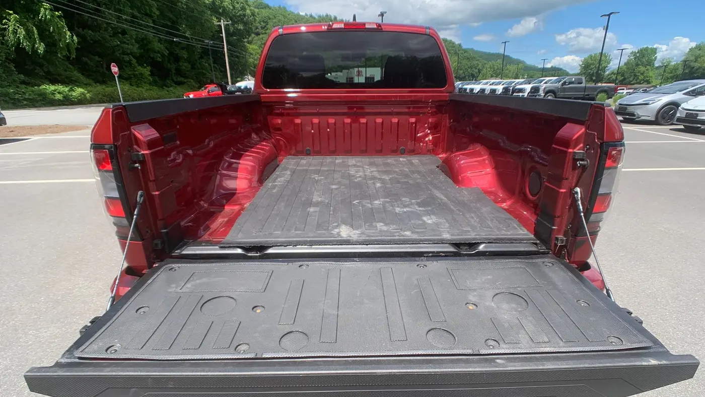 2025 Nissan Frontier S