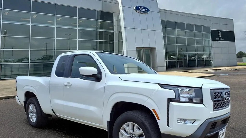 2024 Nissan Frontier S