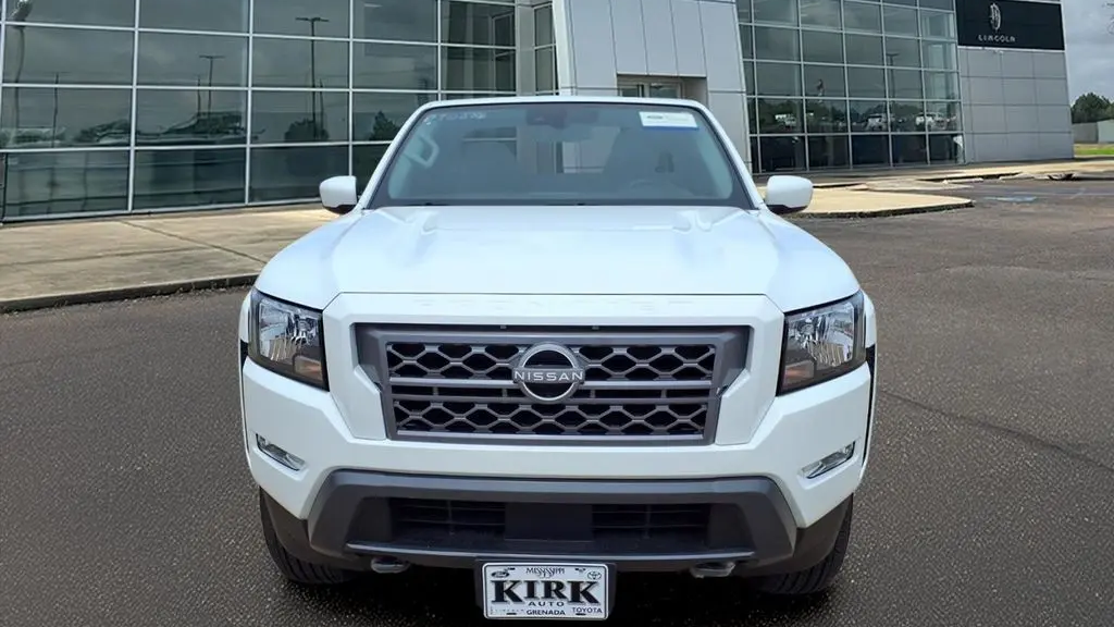 2024 Nissan Frontier S
