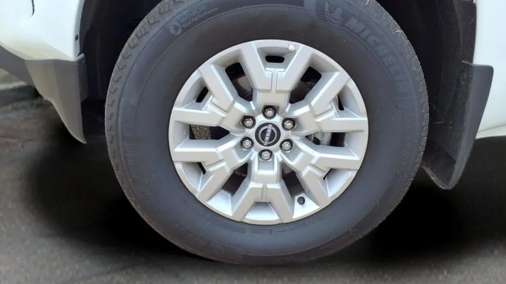 2024 Nissan Frontier S