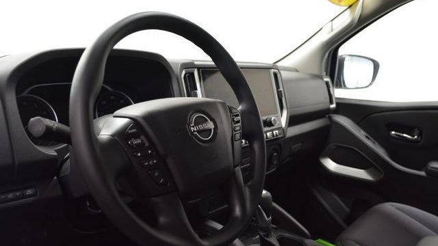 2025 Nissan Frontier S
