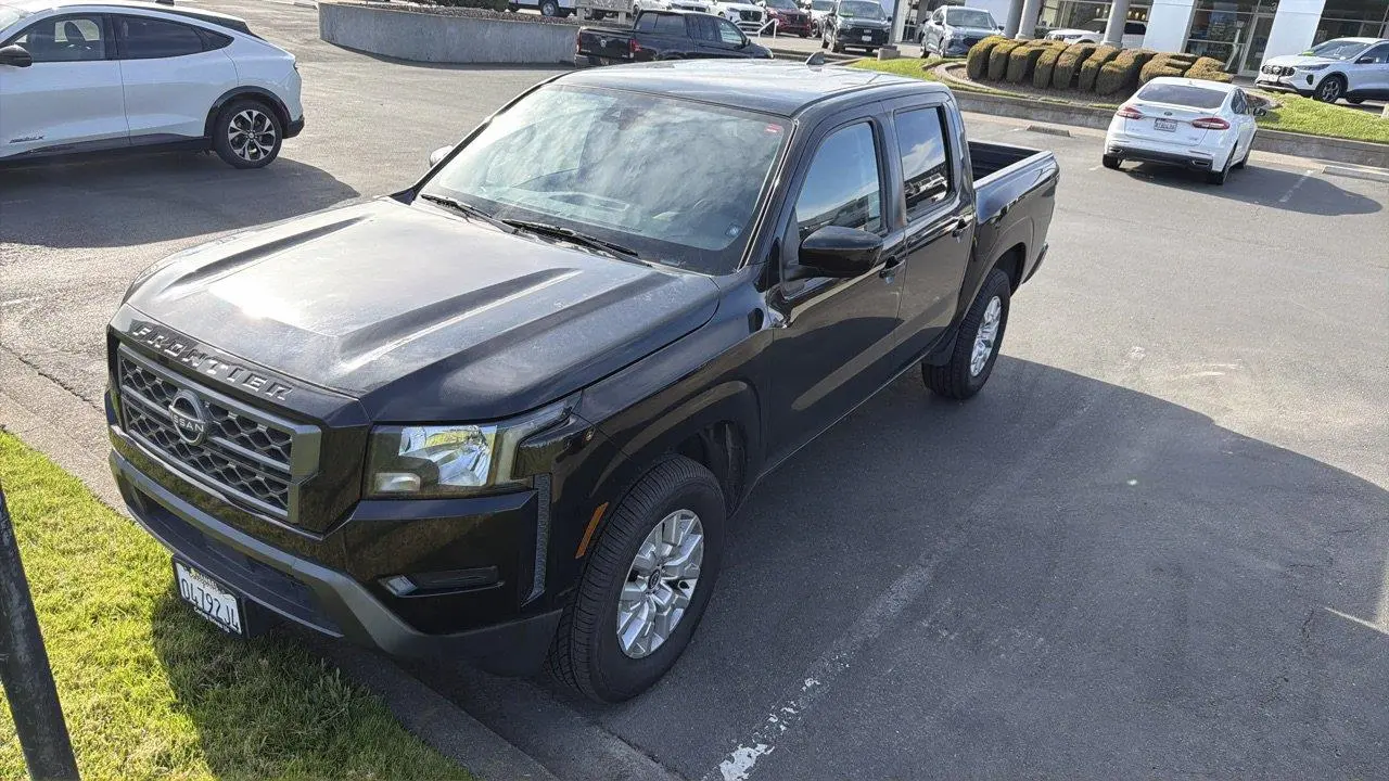 2022 Nissan Frontier