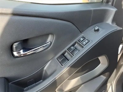 Photo of a 2024 Nissan Frontier 4X2 SL 4DR Crew Cab 5 FT. SB for sale