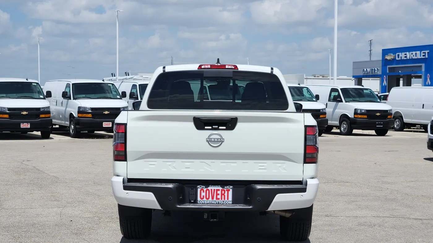 2025 Nissan Frontier S