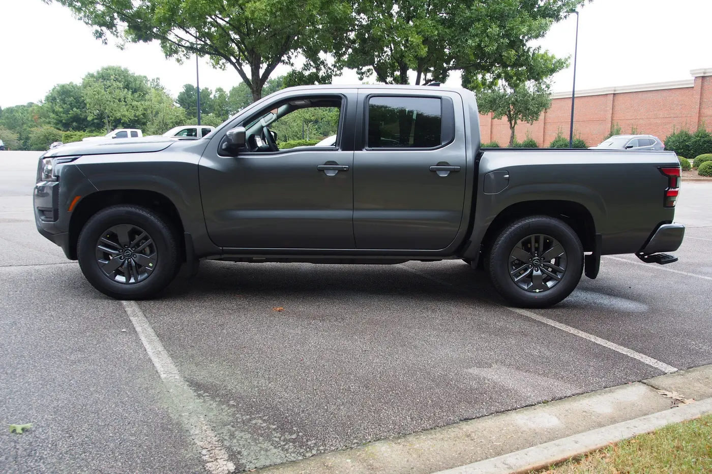 2026 Nissan Frontier - $32,028