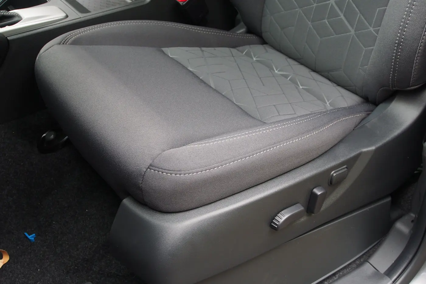 2026 Nissan Frontier - $32,028
