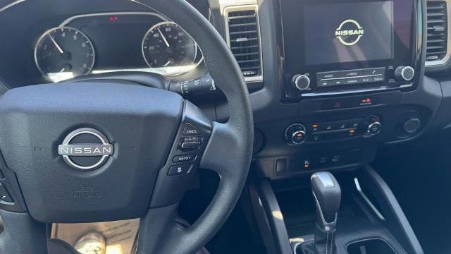 2022 Nissan Frontier S