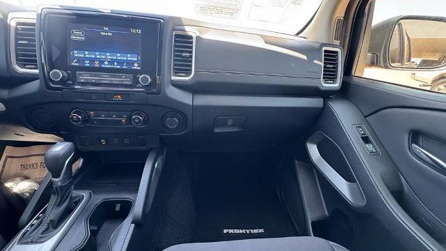 2022 Nissan Frontier S