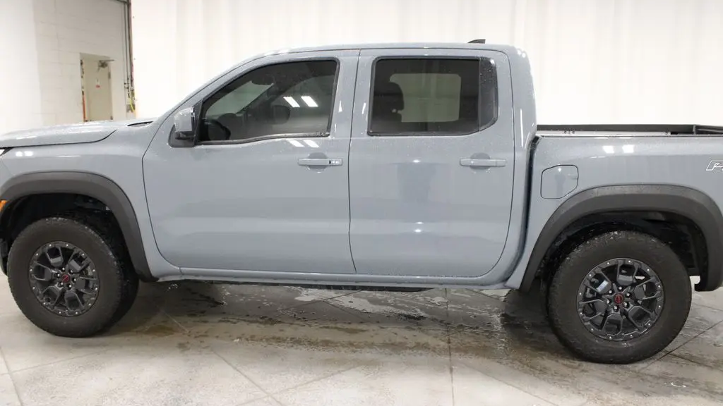 2023 Nissan Frontier S
