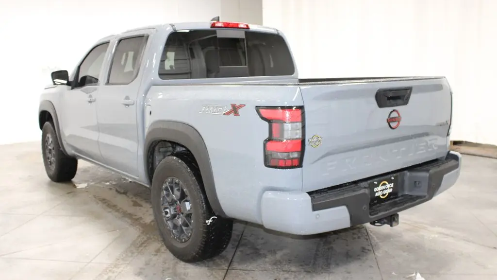 2023 Nissan Frontier S