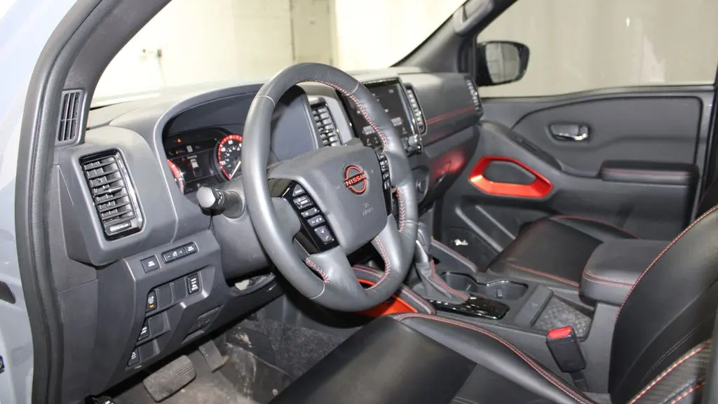 2023 Nissan Frontier S