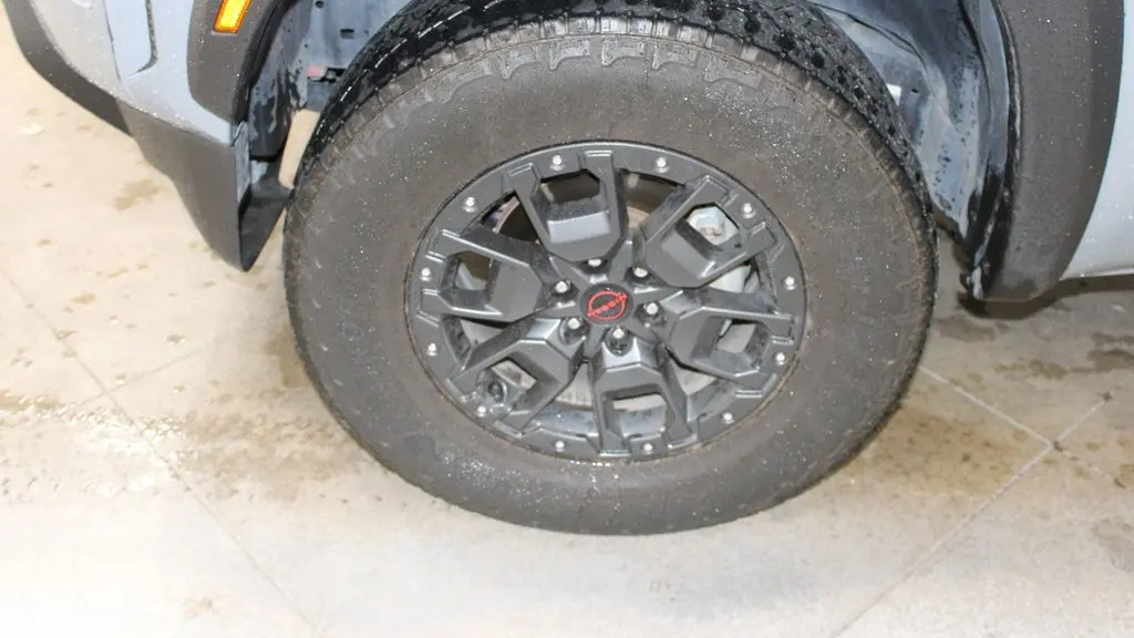 2023 Nissan Frontier S