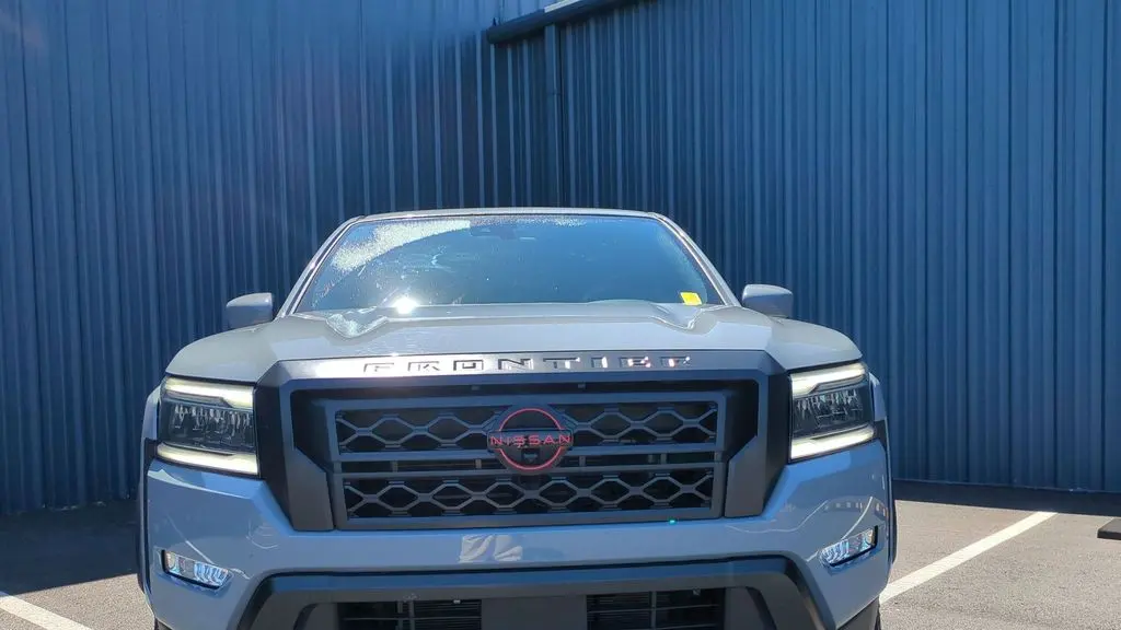 2024 Nissan Frontier S