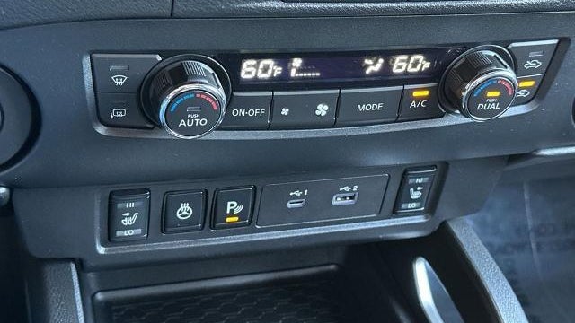 2022 Nissan Frontier S