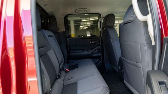 2025 Nissan Frontier S