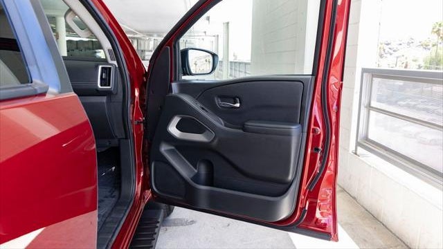 2025 Nissan Frontier S