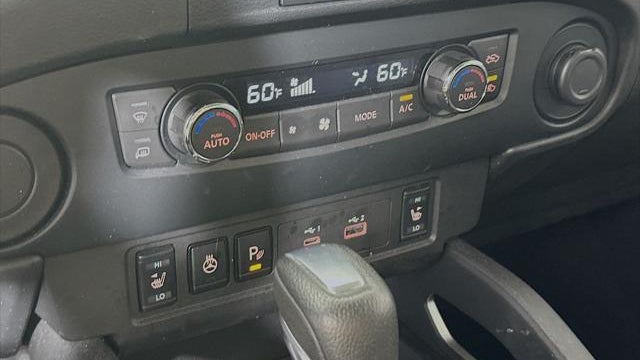 2022 Nissan Frontier S