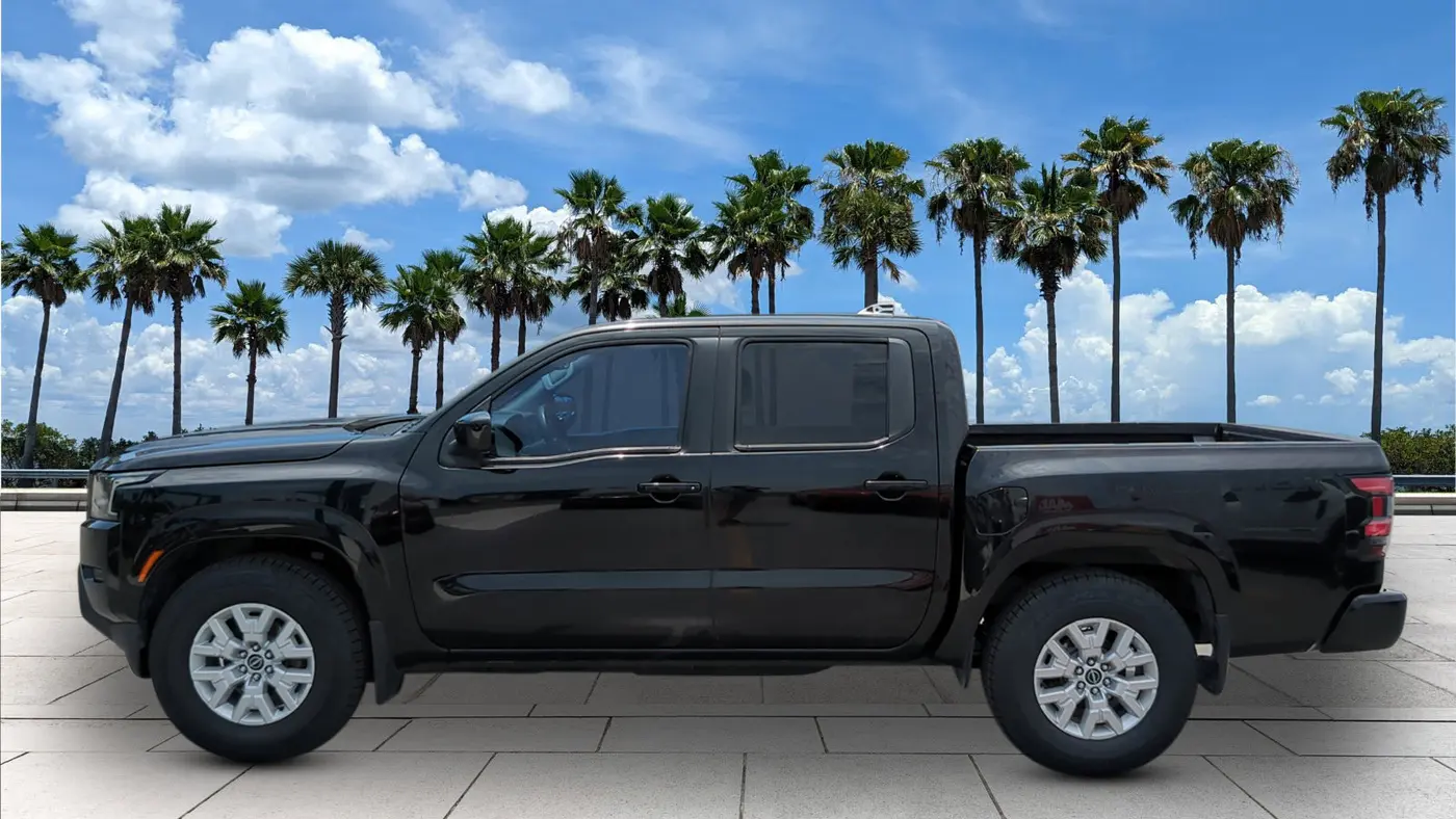 2022 Nissan Frontier S