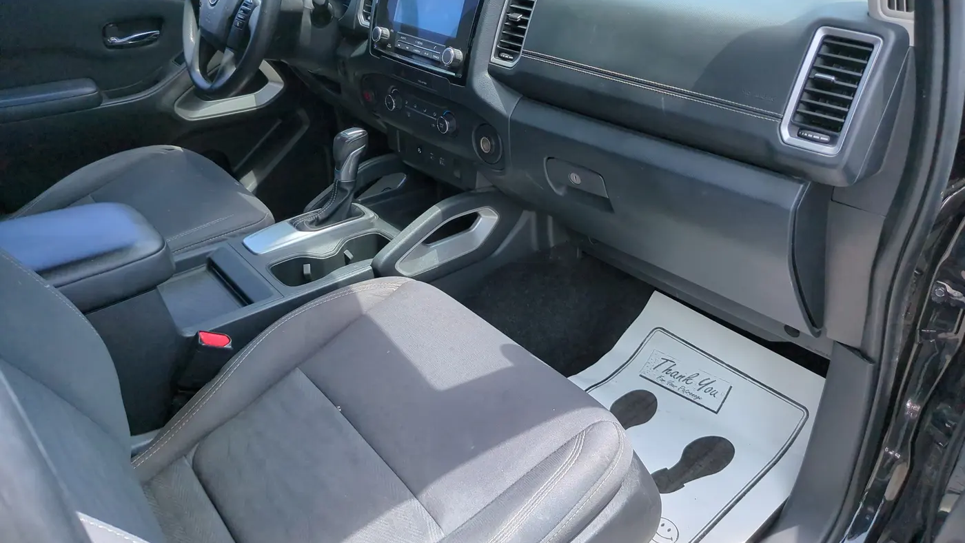 2022 Nissan Frontier S