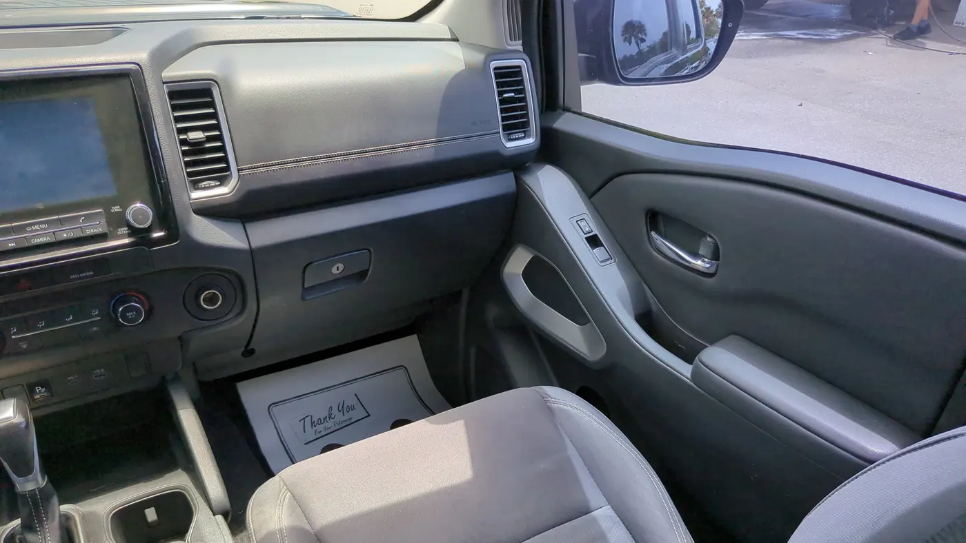 2022 Nissan Frontier S