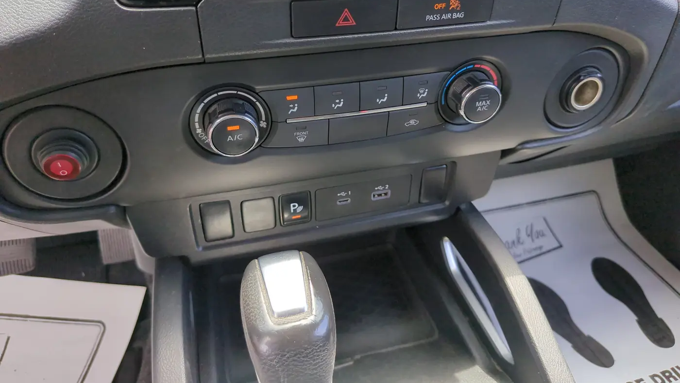2022 Nissan Frontier S