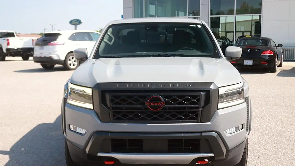 2022 Nissan Frontier S